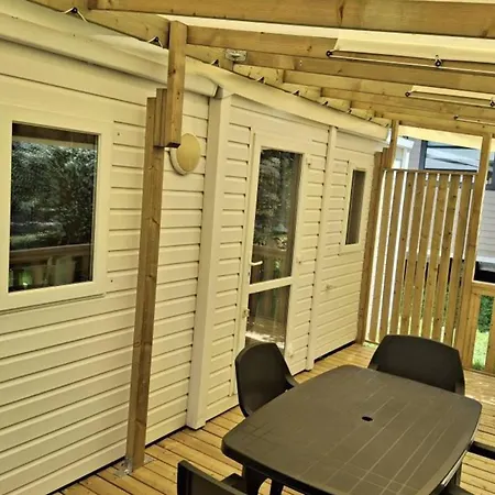 Mobil Terrasse - 4 Pers. - Api-1-52-2905 Kemping Rocamadour